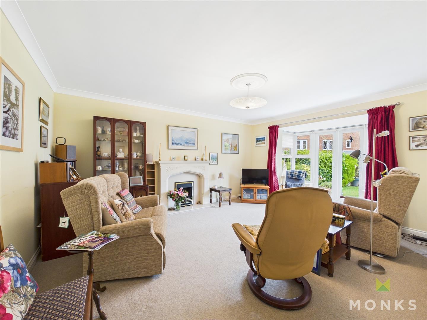 28 Bentley Drive, Oswestry, SY11 1TQ For Sale